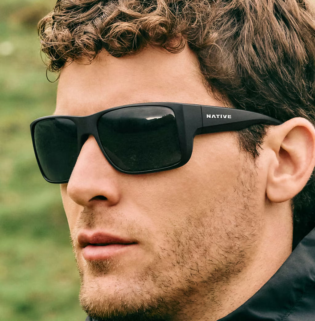 Badlands Matte Black w/ Grey Polarized