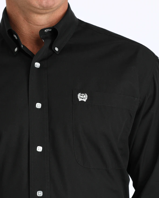 Men's Solid Classic Fit Button-Down Western Shirt