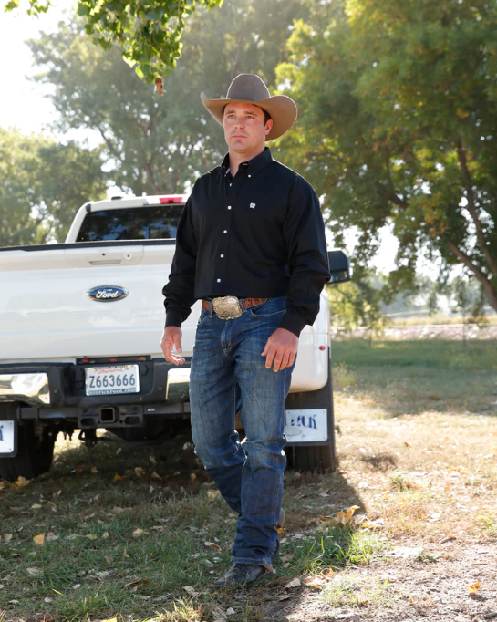 Men's Solid Classic Fit Button-Down Western Shirt
